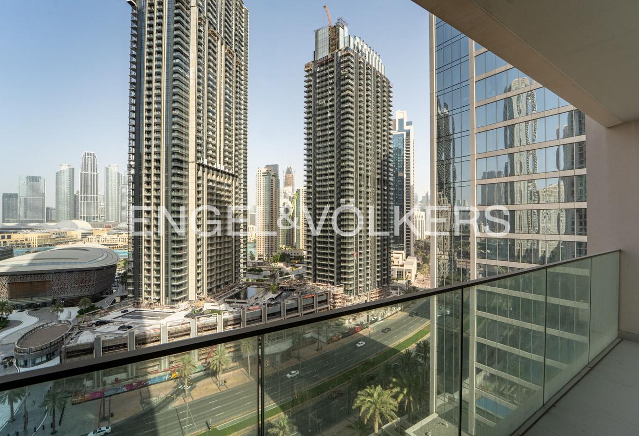 Upgraded & Premium | Boulevard & Opera View photo 16