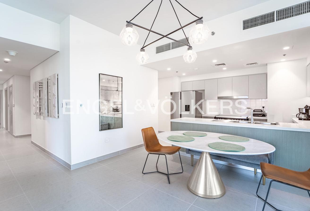 Upgraded & Premium | Boulevard & Opera View photo 4