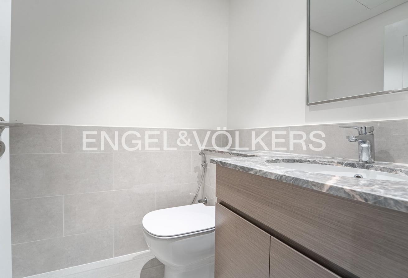 Upgraded & Premium | Boulevard & Opera View photo 17