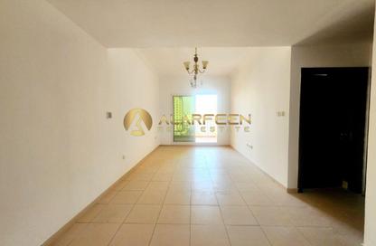 Apartment - 1 Bedroom - 1 Bathroom for rent in Mazaya 2 - Queue Point - Liwan - Dubai