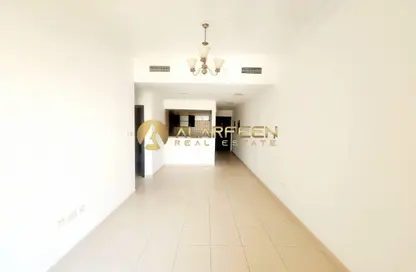 Apartment - 1 Bedroom - 1 Bathroom for rent in Mazaya 2 - Queue Point - Liwan - Dubai