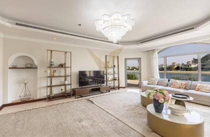 Villa - 5 Bedrooms - 6 Bathrooms for rent in Garden Homes Frond C - Garden Homes - Palm Jumeirah - Dubai