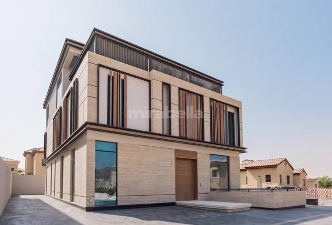 One of 19 Mansions - Basement & Rooftop Terrace