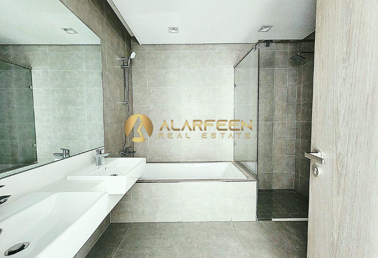 Spacious 2BR Apartment | Residences 30 | Downtown photo 7