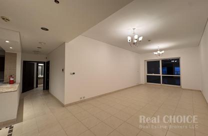 Apartment - 2 Bedrooms - 3 Bathrooms for rent in Latifa Tower - Sheikh Zayed Road - Dubai