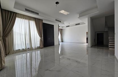 Villa - 5 - 7 for rent in Nad Al Sheba 3 - Nad Al Sheba - Dubai Villa - 5 - 7 for rent in Nad Al Sheba 3 - Nad Al Sheba - Dubai
