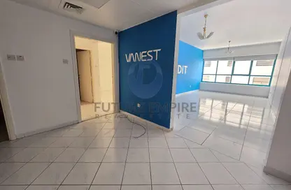 Office Space - 1 Bedroom - 2 Bathrooms for rent in White Crown Building - Sheikh Zayed Road - Dubai