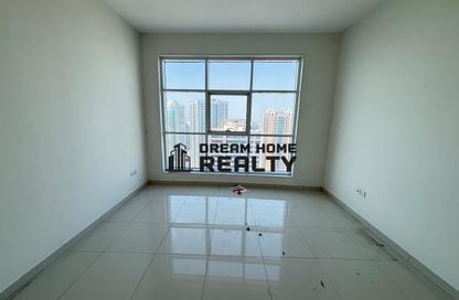 Apartment - 1 Bedroom - 2 Bathrooms for rent in Al Khan Corniche - Al Khan - Sharjah