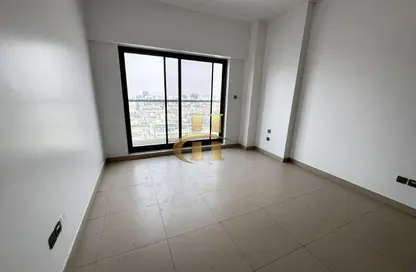 شقة - غرفة نوم - 2 حمامات للايجار في جيوار - منطقة 11 - قرية جميرا الدائرية - دبي