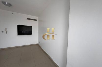 Apartment - 1 Bedroom - 2 Bathrooms for rent in Jeewar - District 11 - Jumeirah Village Circle - Dubai