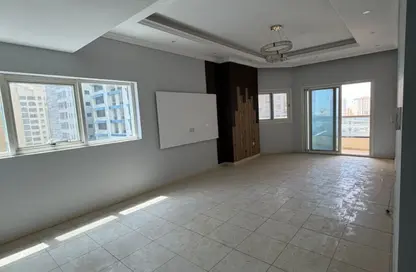 Apartment - 3 Bedrooms - 4 Bathrooms for rent in Al Majaz 3 - Al Majaz - Sharjah
