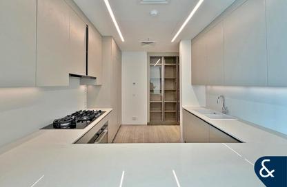 Apartment - 2 - 3 for sale in Luce - The Crescent - Palm Jumeirah - Dubai Apartment - 2 - 3 for sale in Luce - The Crescent - Palm Jumeirah - Dubai