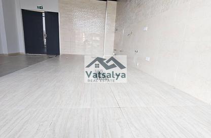 Shop - Studio for rent in Dubai Land Residence Complex - Dubai Shop - Studio for rent in Dubai Land Residence Complex - Dubai