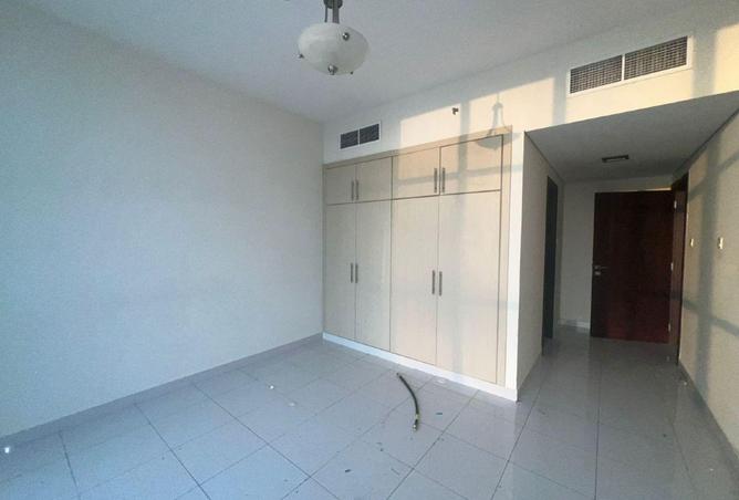 51000208 - Property Image 2