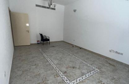 Apartment - 2 Bedrooms - 2 Bathrooms for rent in Thuraya Al Majaz Building - Al Majaz 3 - Al Majaz - Sharjah