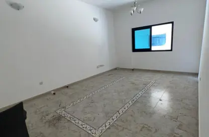 Apartment - 2 Bedrooms - 2 Bathrooms for rent in Thuraya Al Majaz Building - Al Majaz 3 - Al Majaz - Sharjah