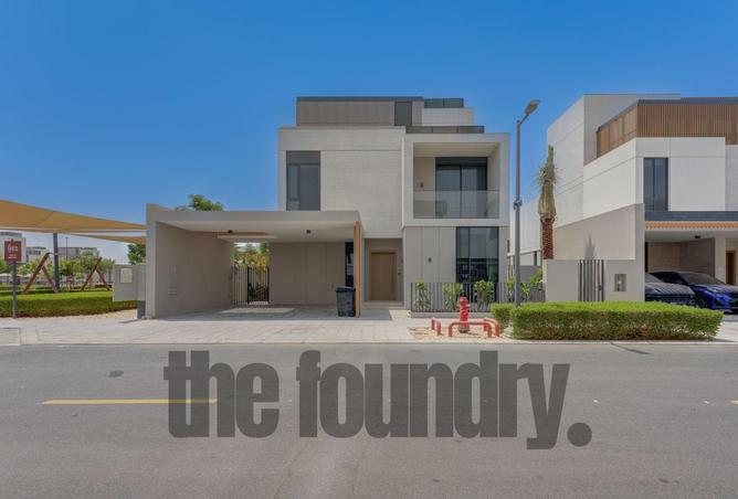 Fully Furnished 4-Bedroom Villa · Pool Backing — photo 4