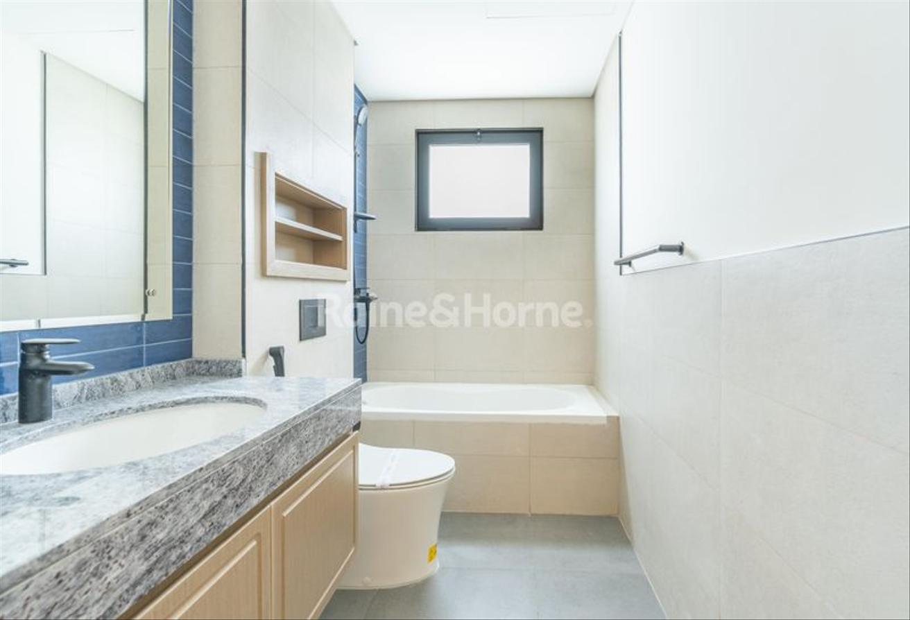 1 MONTH Free 5BR Middle Corner unit L-shape garden photo 15