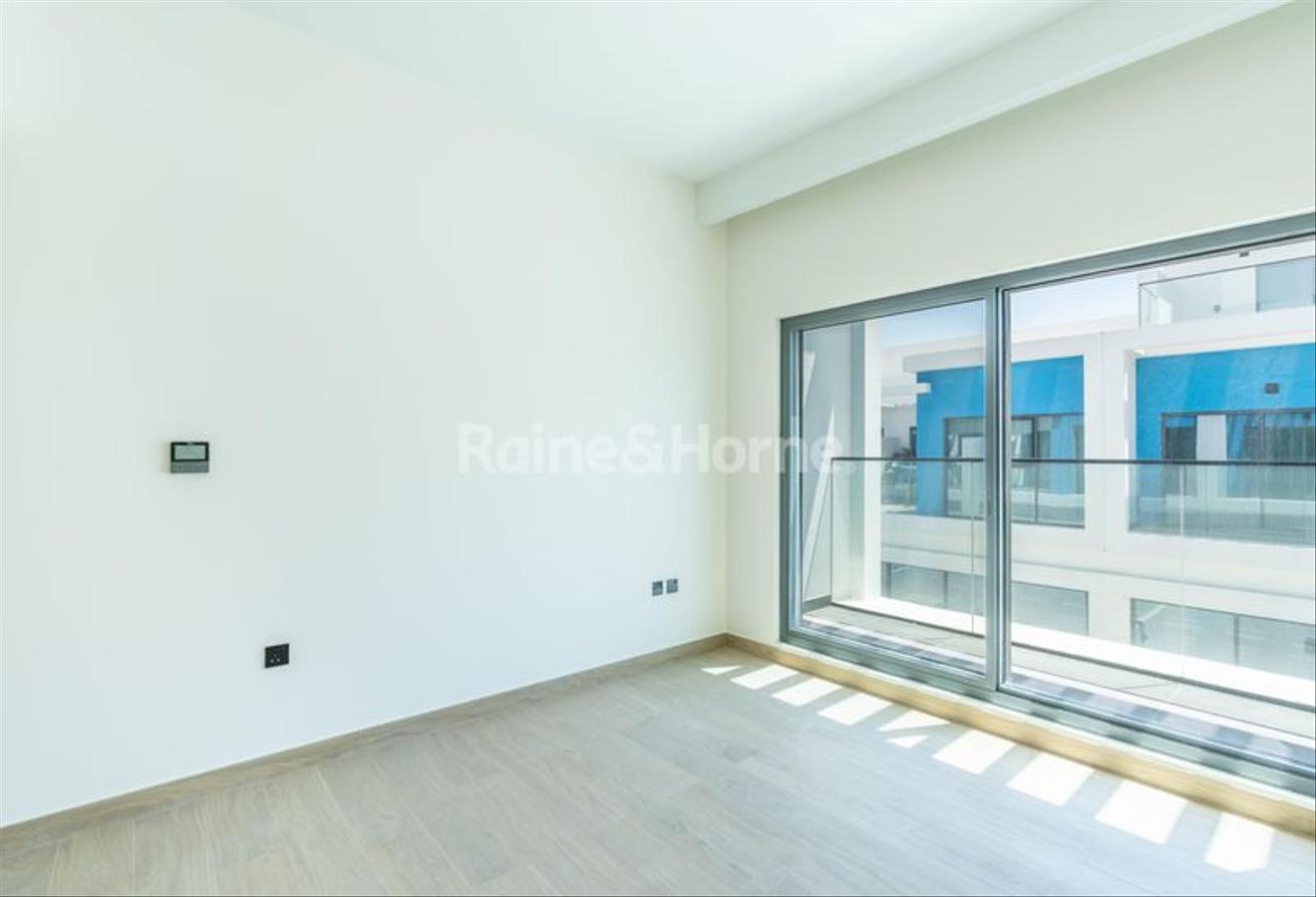 1 MONTH Free 5BR Middle Corner unit L-shape garden photo 25