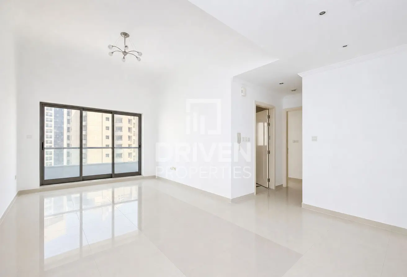 160978929 - Property Main Image