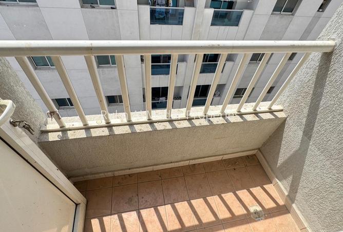 Elegant 1Bhk | 43k| Modern Style | Free Parking photo 3