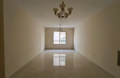 شقة - 2 غرف نوم - 2 حمامات للايجار في المجاز 3 - المجاز - الشارقة