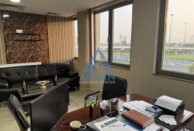 77383100 - Property Image 2