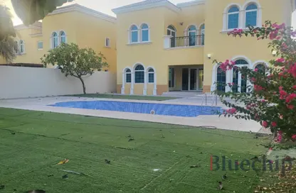 Villa - 3 Bedrooms - 3 Bathrooms for rent in District 5 - Jumeirah Park - Dubai