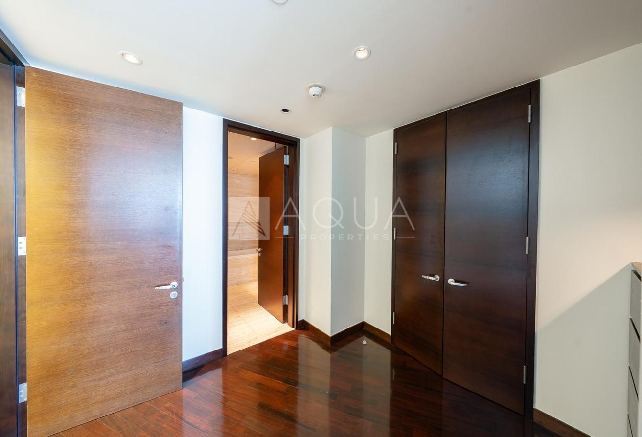 Fully Furnished | Fountain View | High Floor photo 15