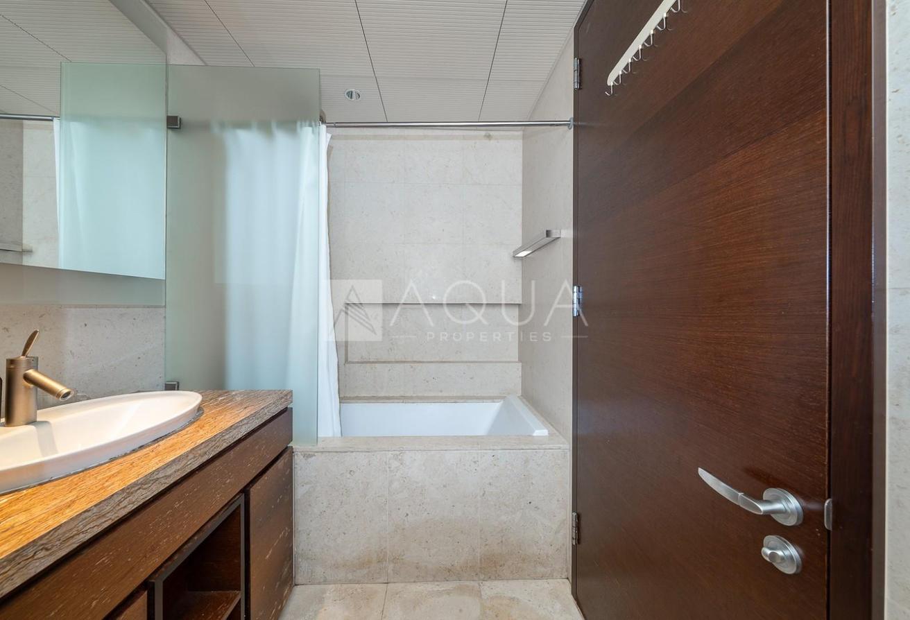 Fully Furnished | Fountain View | High Floor photo 11