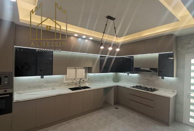 73122433 - Property Image 3