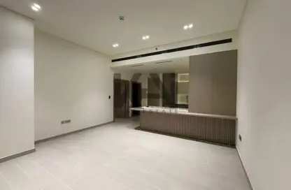 شقة - غرفة نوم - 2 حمامات للايجار في بن غاطي رويال - منطقة 18 - قرية جميرا الدائرية - دبي