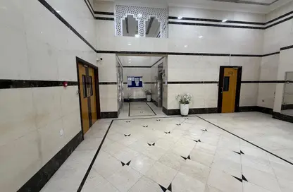 مكتب - غرفة نوم - 1 حمام للايجار في المنطقة الصناعية رقم 1 - المنطقة الصناعية بالشارقة - الشارقة