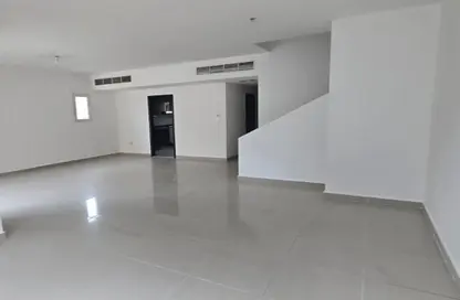 Villa - 5 Bedrooms - 6 Bathrooms for rent in Desert Style - Al Reef Villas - Al Reef - Abu Dhabi