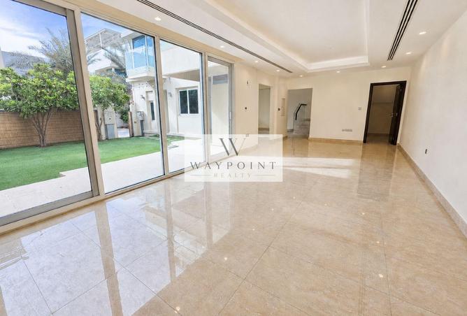 136069811 - Property Image 2