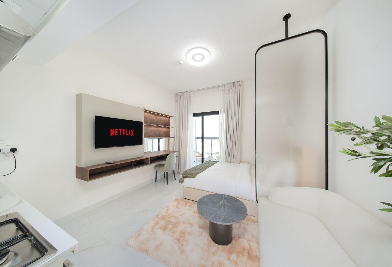 Modern Studio Near Metro | Pool, Gym & Expo Access photo 11