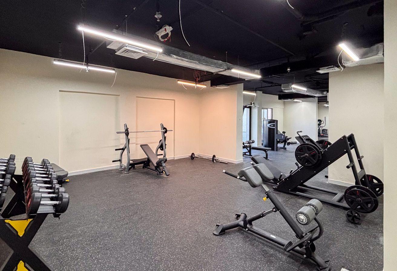 Modern Studio Near Metro | Pool, Gym & Expo Access photo 25