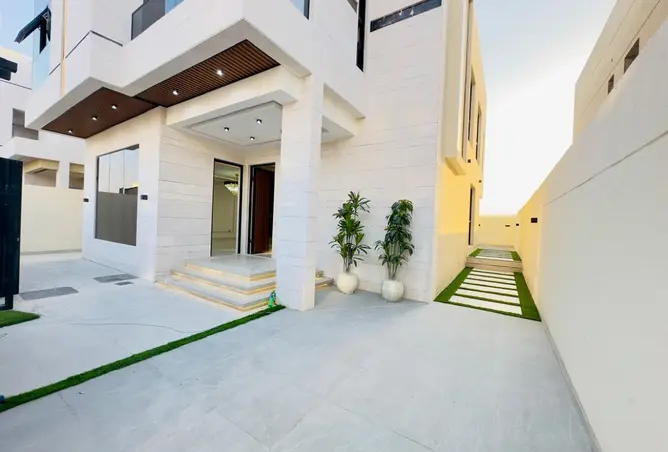 162773040 - Property Image 2