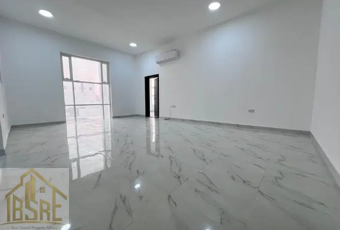 160984379 - Property Image 3