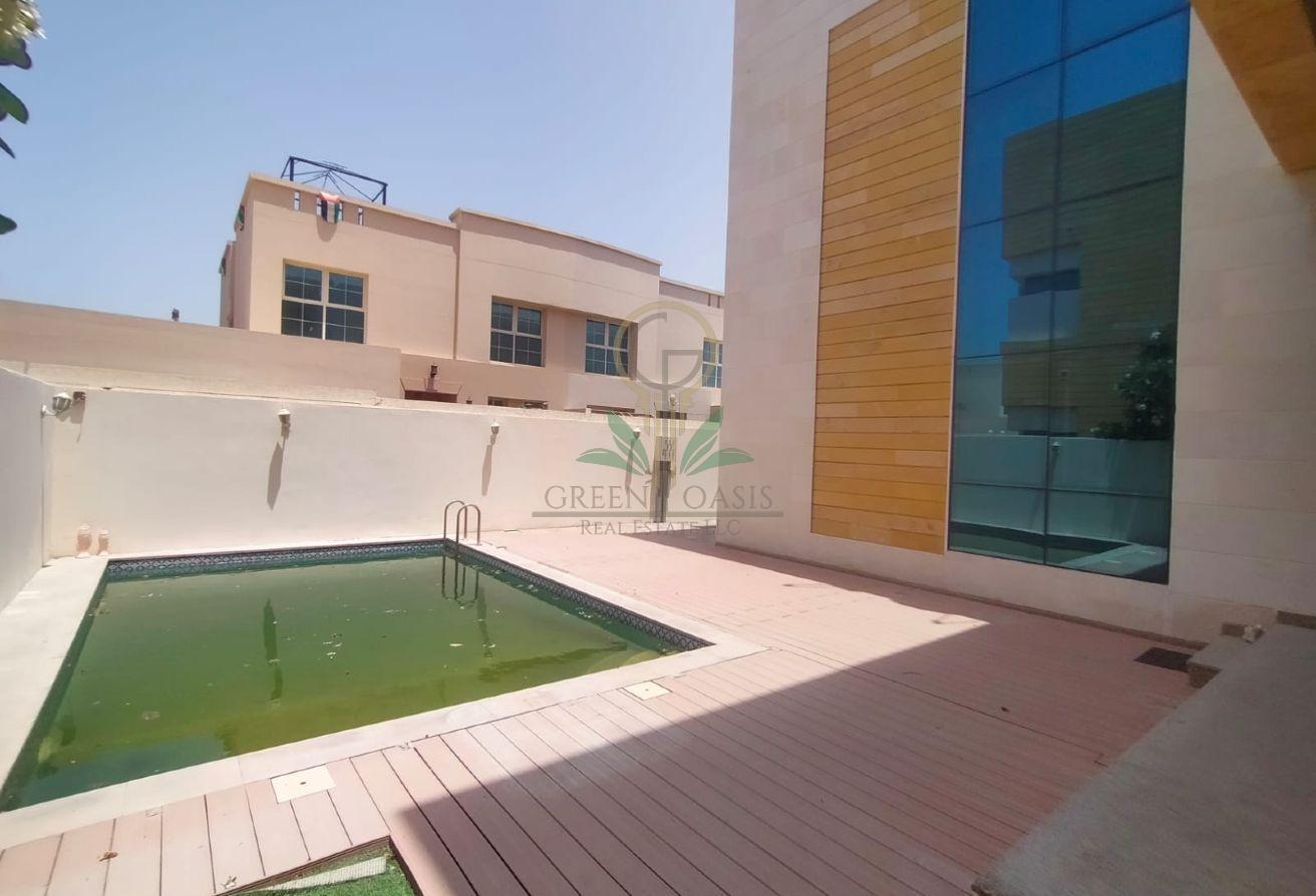 Elegant 5BR Villa Perfect For Beach Lovers | Pool photo 12