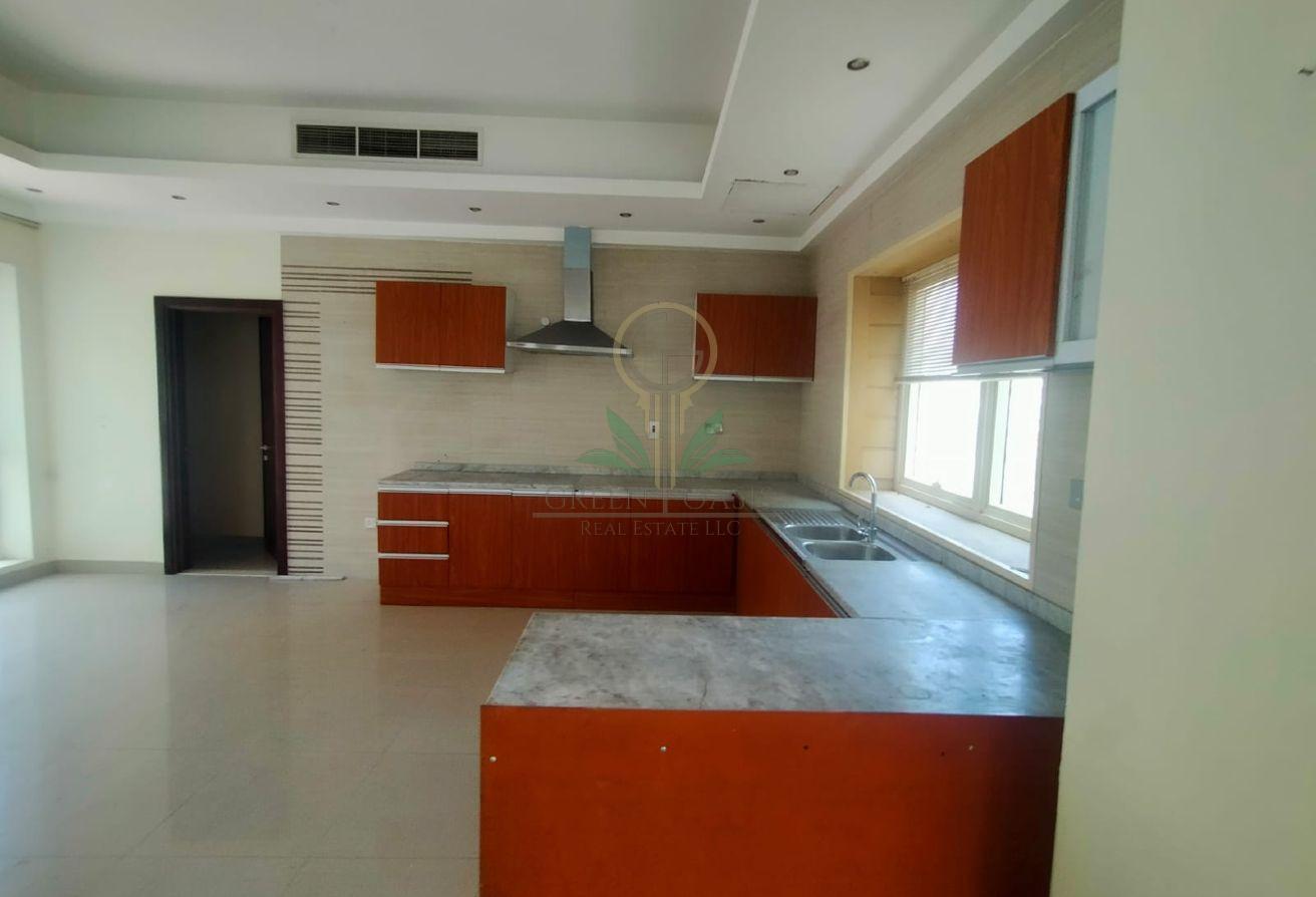 Elegant 5BR Villa Perfect For Beach Lovers | Pool photo 6