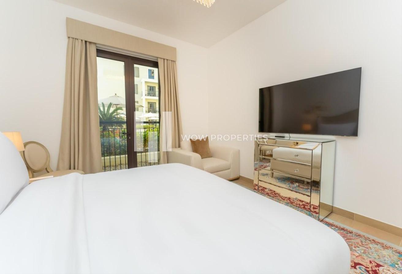Fully Furnished | Ready To Move | Pool View photo 13