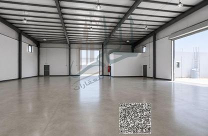 Warehouse - Studio - 3 Bathrooms for rent in Umm Al Thuoob - Umm Al Quwain