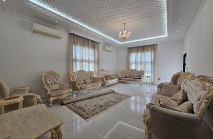 Villa - 4 Bedrooms - 6 Bathrooms for rent in Al Quoz 2 - Al Quoz - Dubai