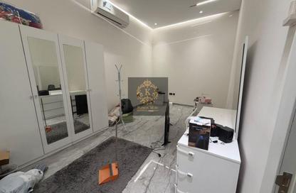 Apartment - Studio - 1 for rent in Zayed City (Khalifa City C) - Khalifa City - Abu Dhabi