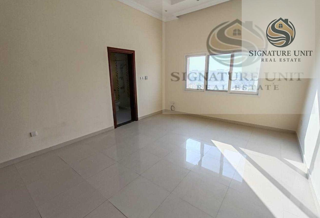 Renovated | 5BR Villa | Garden | Great Location photo 9