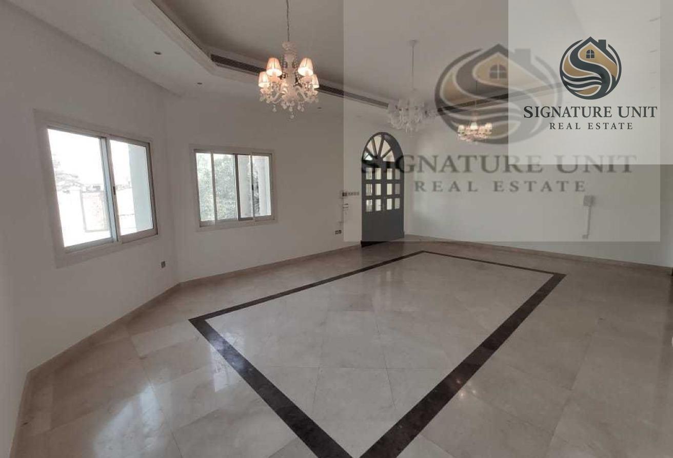 Renovated | 5BR Villa | Garden | Great Location photo 4