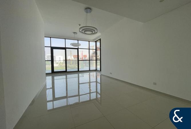 100854937 - Property Image 2