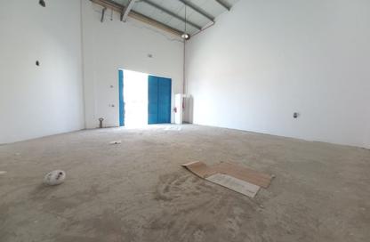 Warehouse - Studio - 1 Bathroom for rent in Al Sajaa S - Al Sajaa - Sharjah