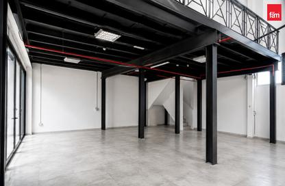 Warehouse - Studio for rent in Al Mana Building - Al Khabaisi - Deira - Dubai